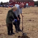 1 October: The Queen visits the archaeological excavations at Re  (Photo: Det kongelige hoff)